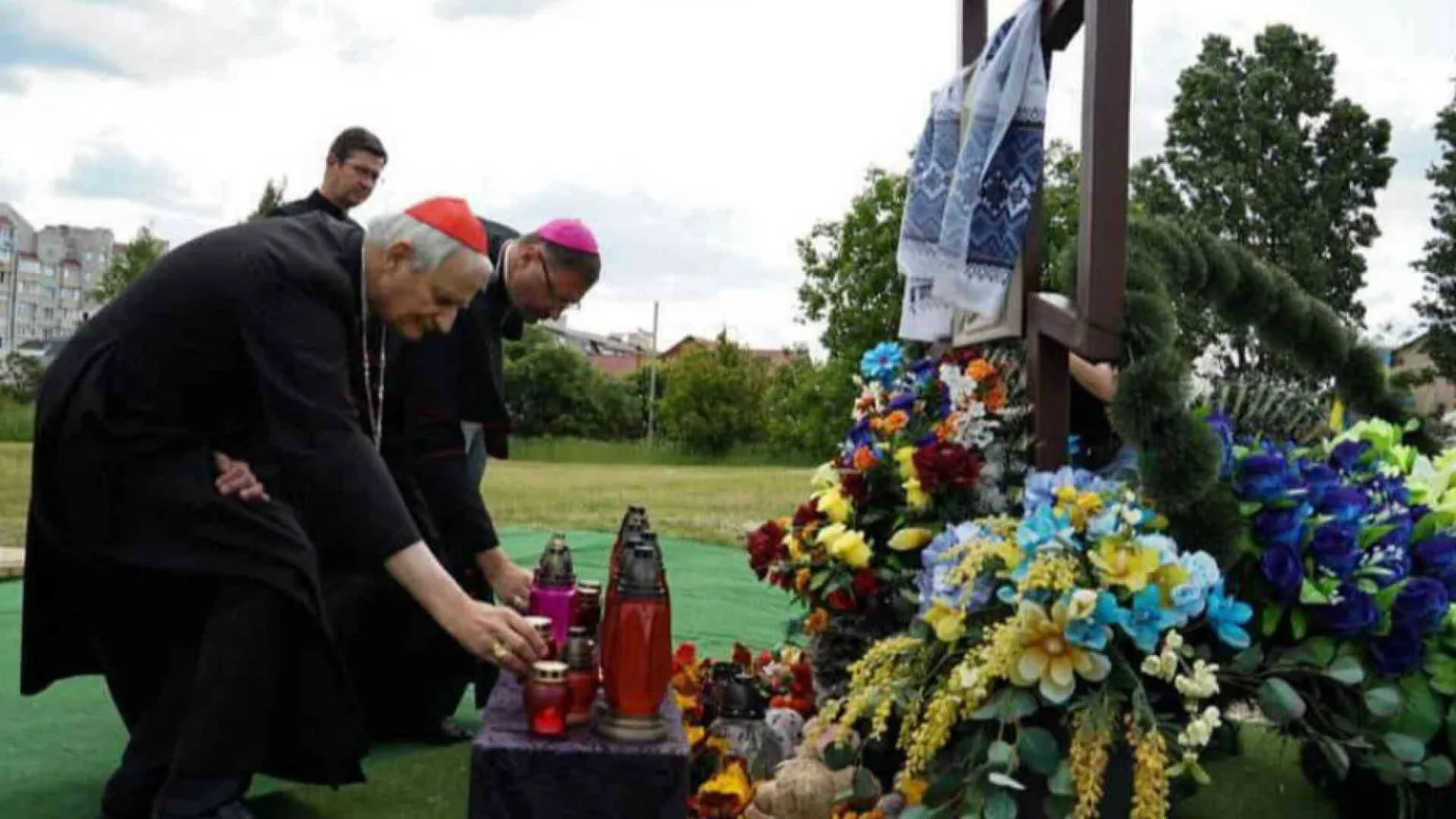 Dopo Kiev, la missione vaticana di Zuppi arriva a Mosca