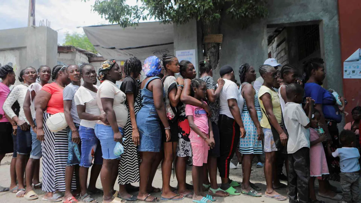«La violenza delle gang affama Haiti: abbiamo solo il 15% di aiuti necessari»