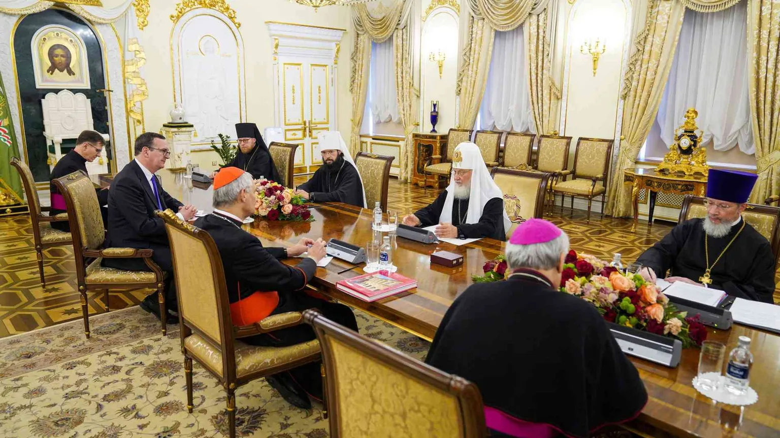 Kirill durante l'incontro: "Lavorare insieme per la pace"