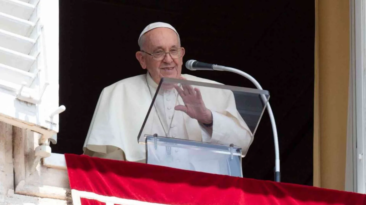 Il Papa: "non sprechiamo tempo nelle futilità"