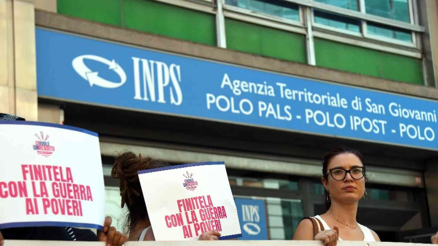 «Troppi esclusi dal reddito di cittadinanza, serve una misura universale»