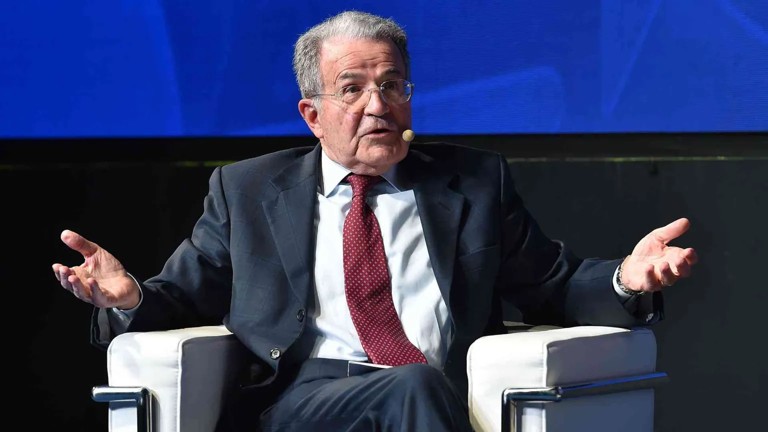 Prodi: «Parlare di pace non è un patto con il diavolo»