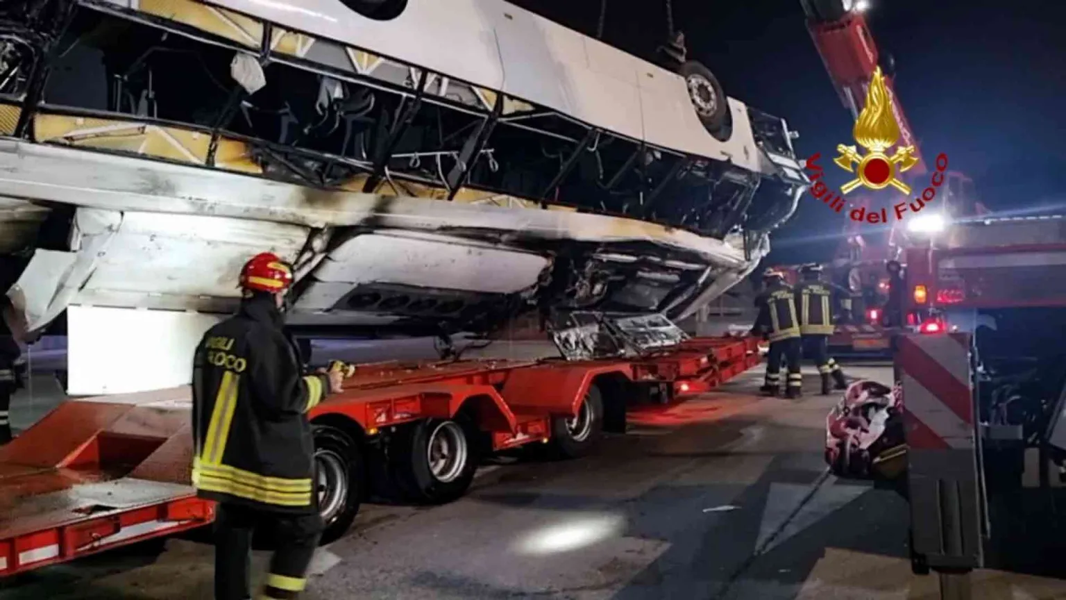 Tragedia di Mestre, le auto elettriche sono davvero più infiammabili?