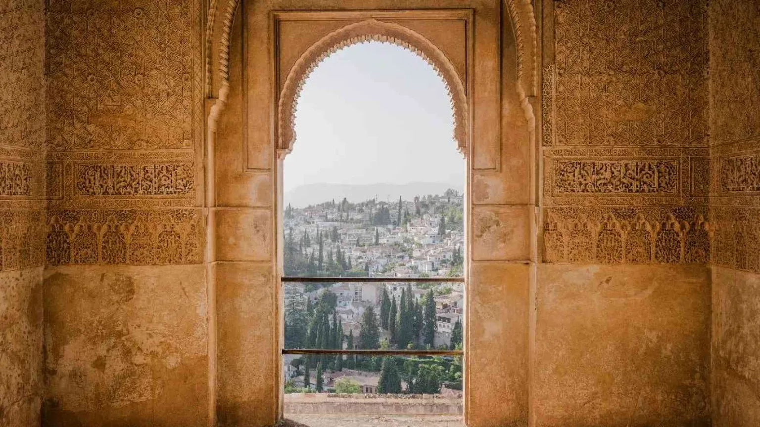 Non solo Islam: un viaggio di tre millenni per capire il mondo arabo
