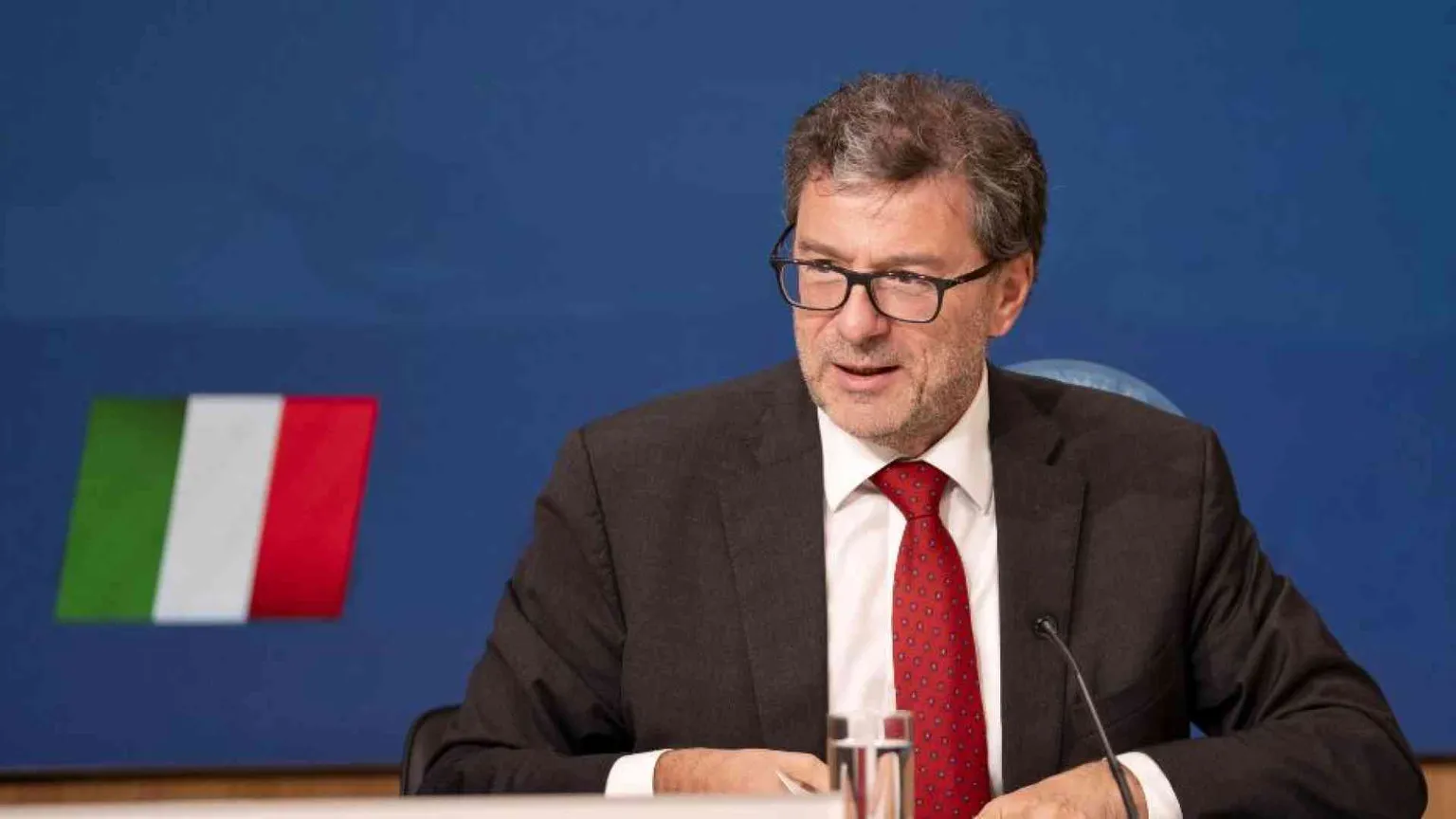 Mef: «Manovra coerente con i principi di responsabilità e serietà»