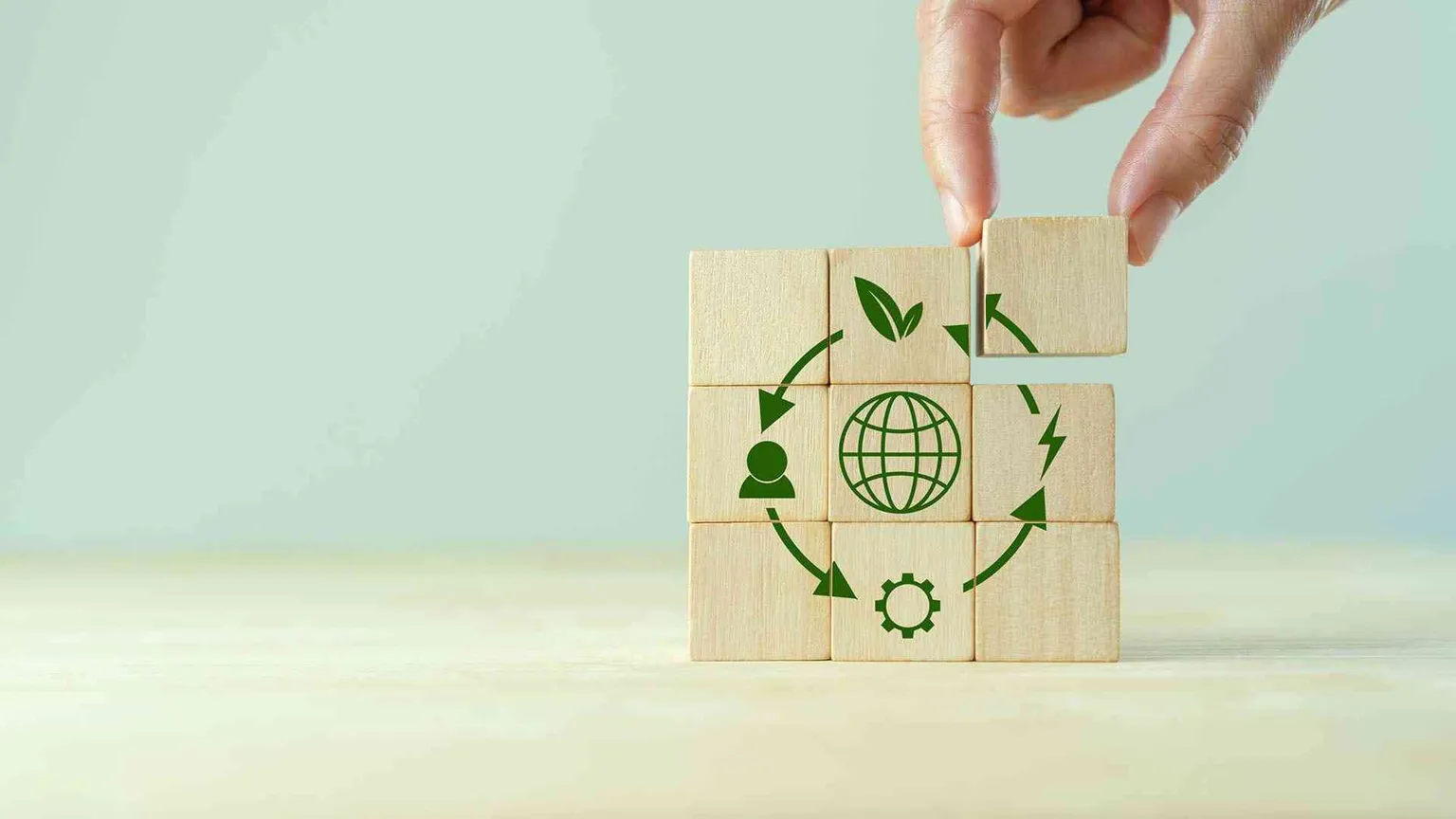 Un'economia a misura d'uomo contro le crisi