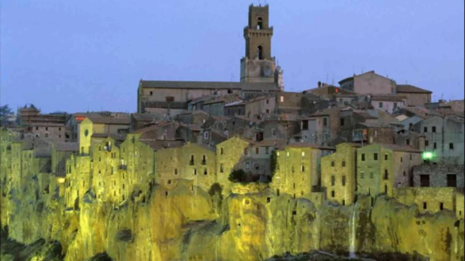 Nelle città italiane del Medioevo emerge il fine sociale della bellezza