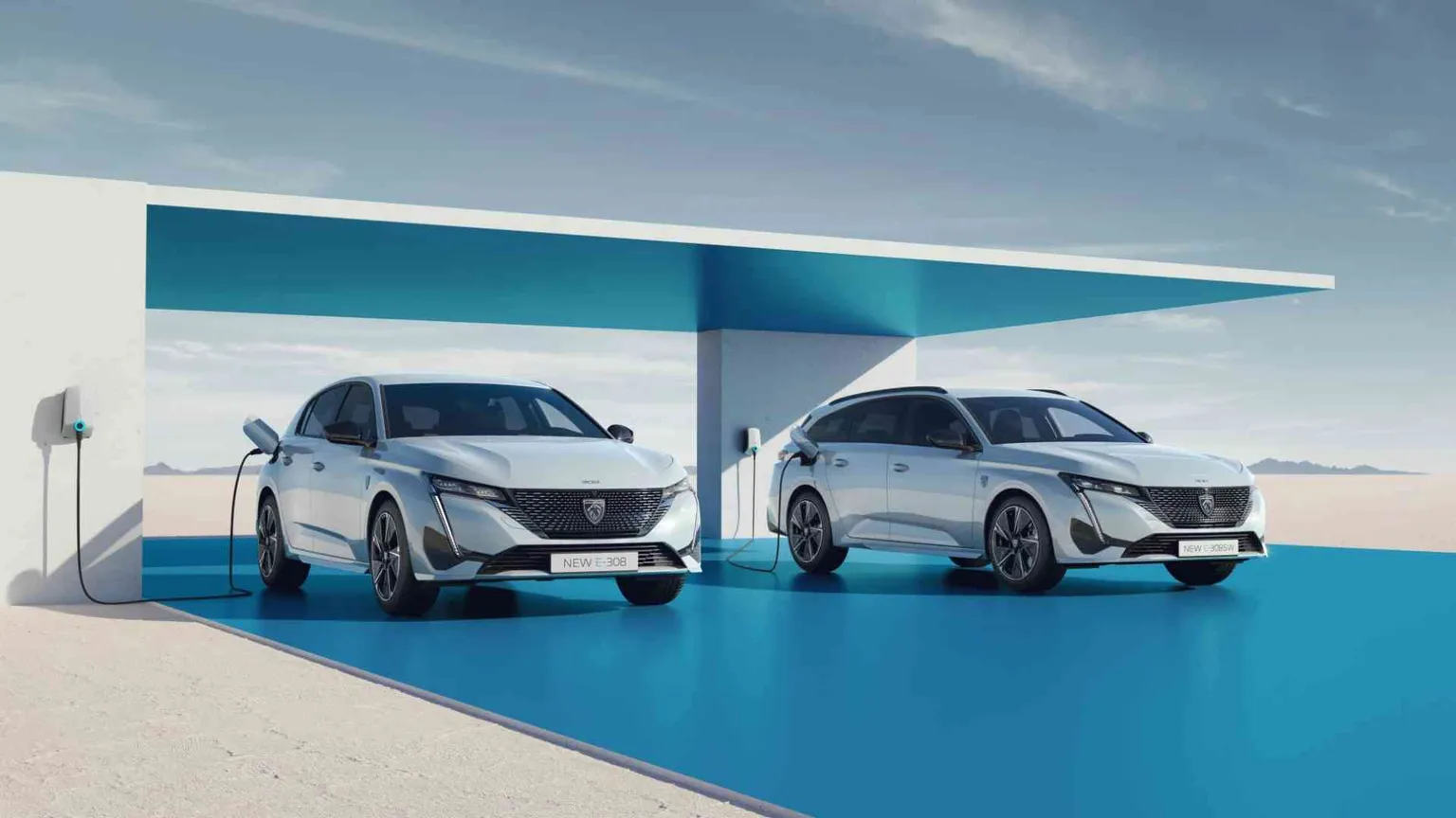Peugeot e-208 ed e-308: stessa scossa e strade diverse