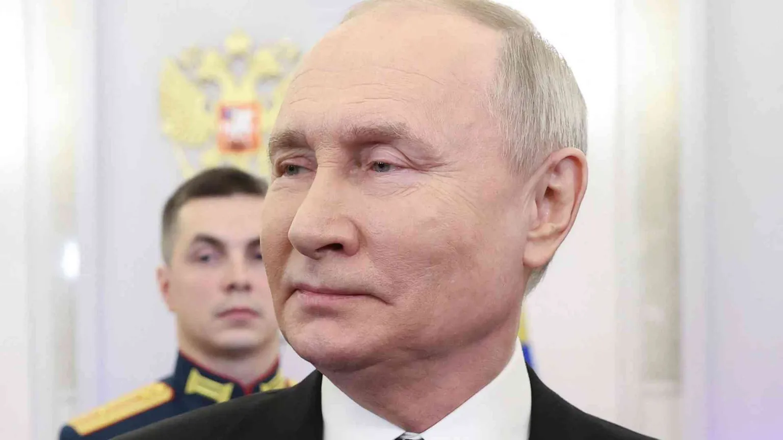 Putin si ricandida e prosegue il “mandato a vita”