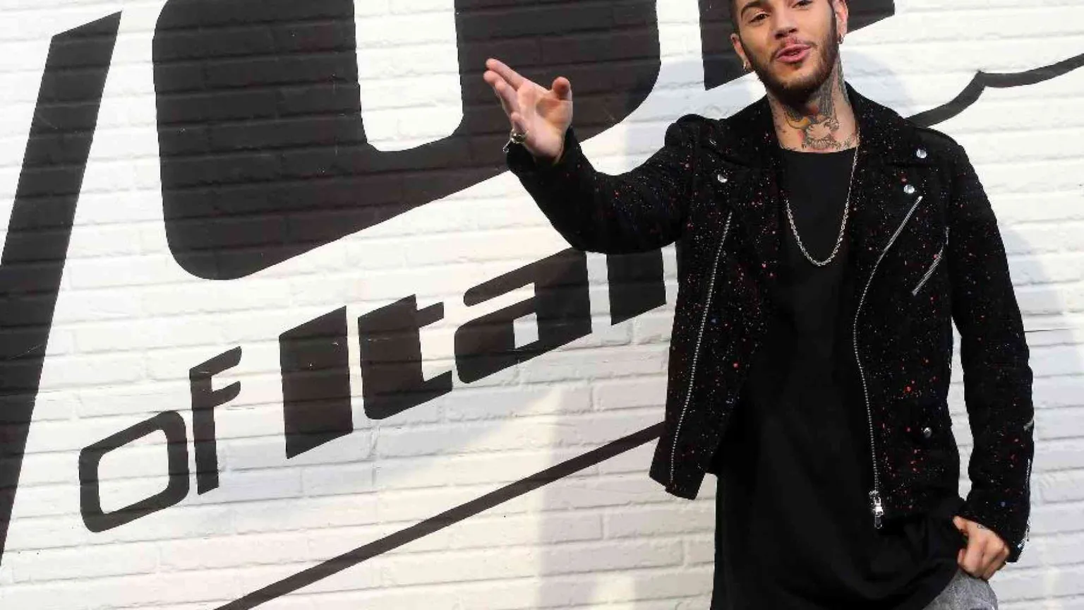 Sessismo nei testi dei rapper: insulti e messaggi choc. Quale responsabilità?