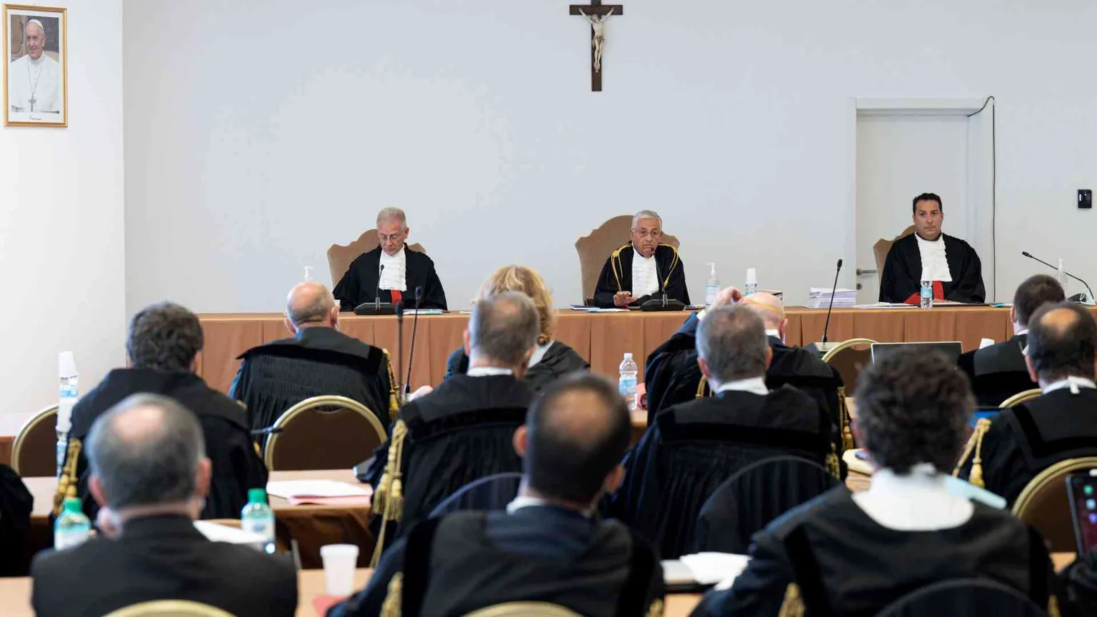 Processo sul palazzo di Londra, il Pg Diddi risponde alle difese