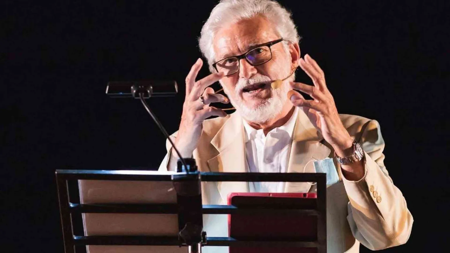 Il romanzo postumo di Roberto Pazzi, tra visibile e invisibile