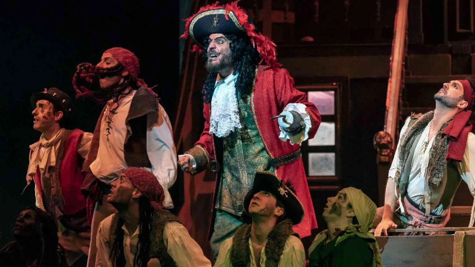 La sfida di Giò Di Tonno: "Ora da Capitan Uncino inseguo Peter Pan"