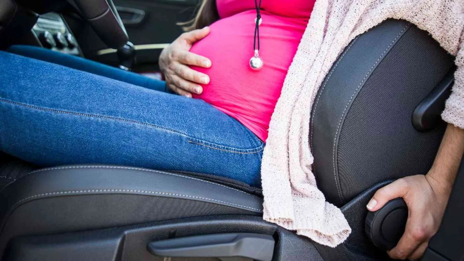 Il richiamo del Papa sull'utero in affitto: ecco i Paesi in cui è già proibito