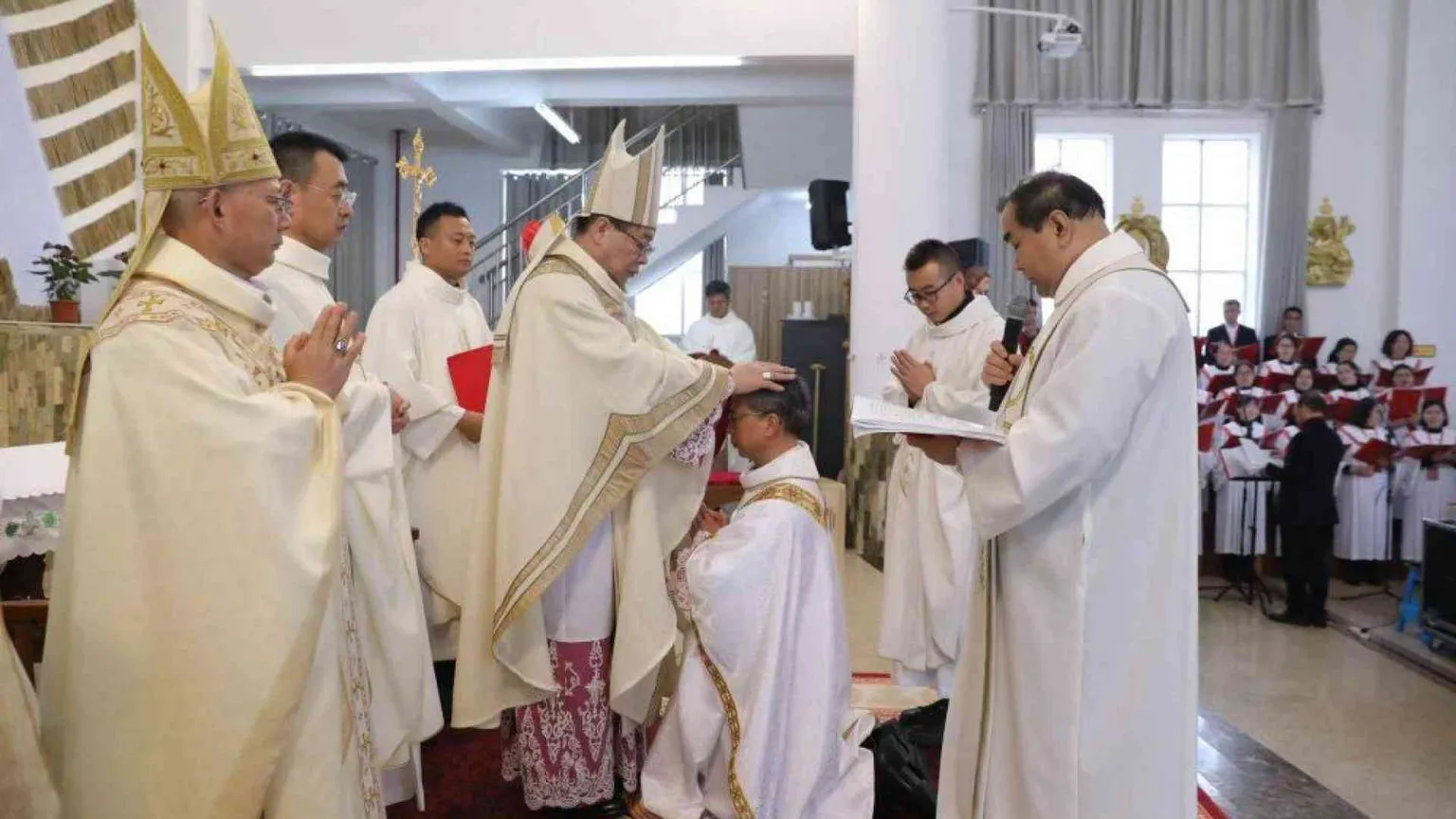 Consacrato il nuovo vescovo della prefettura apostolica di Shaowu