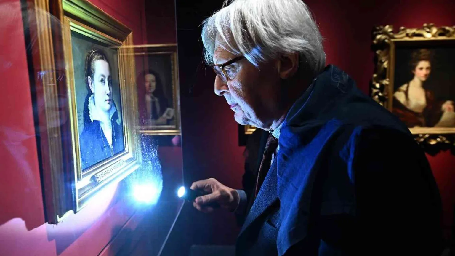 Sgarbi si dimette (anzi, no). E Meloni non lo difende