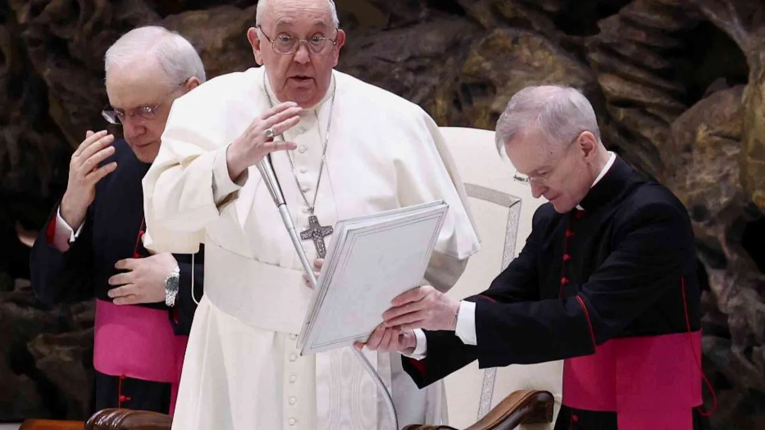 «Quando niente sembra avere senso ci salva la pazienza della fede»
