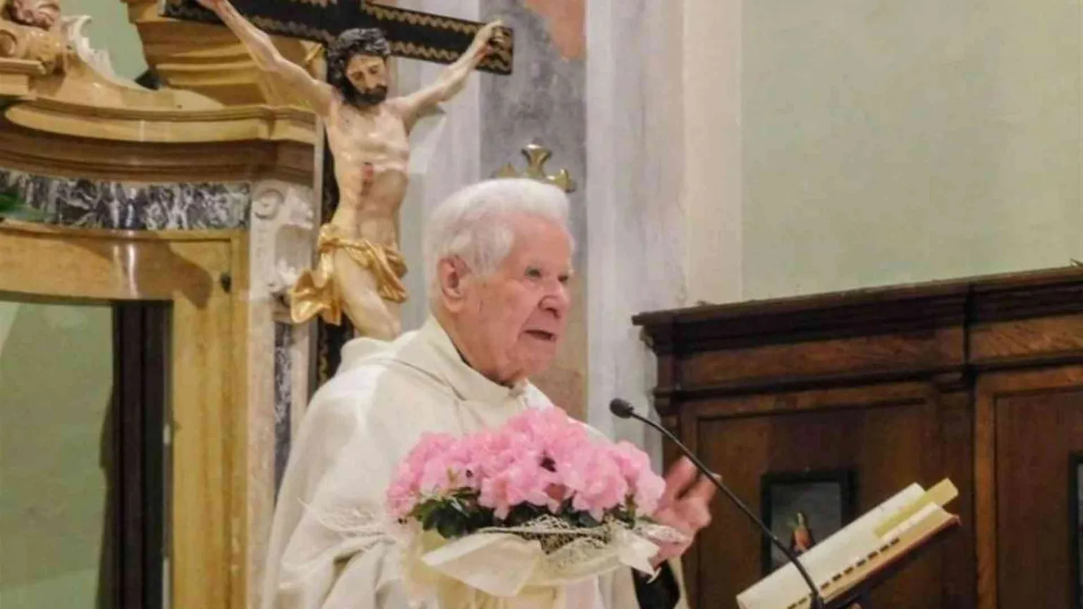 Le 106 primavere di don Avi, il decano dei preti trentini