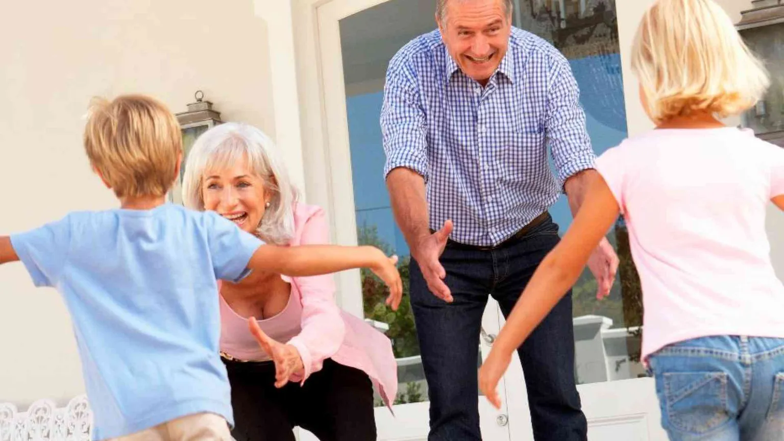 Le pensioni come leva per la natalità: la logica dell'incentivo