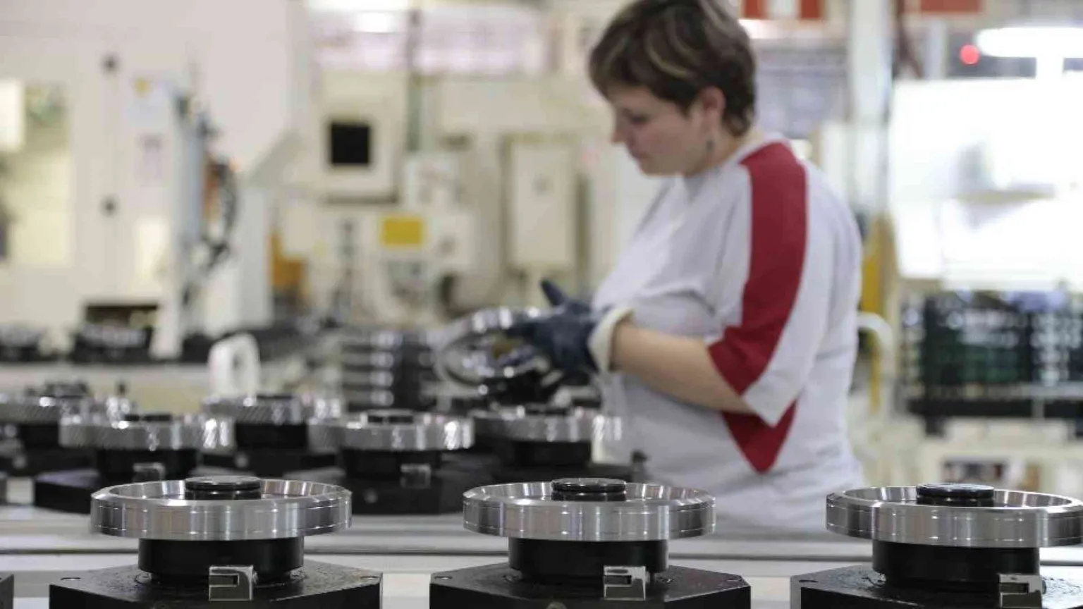 Le richieste dei metalmeccanici: 35 ore di lavoro e 280 euro in più