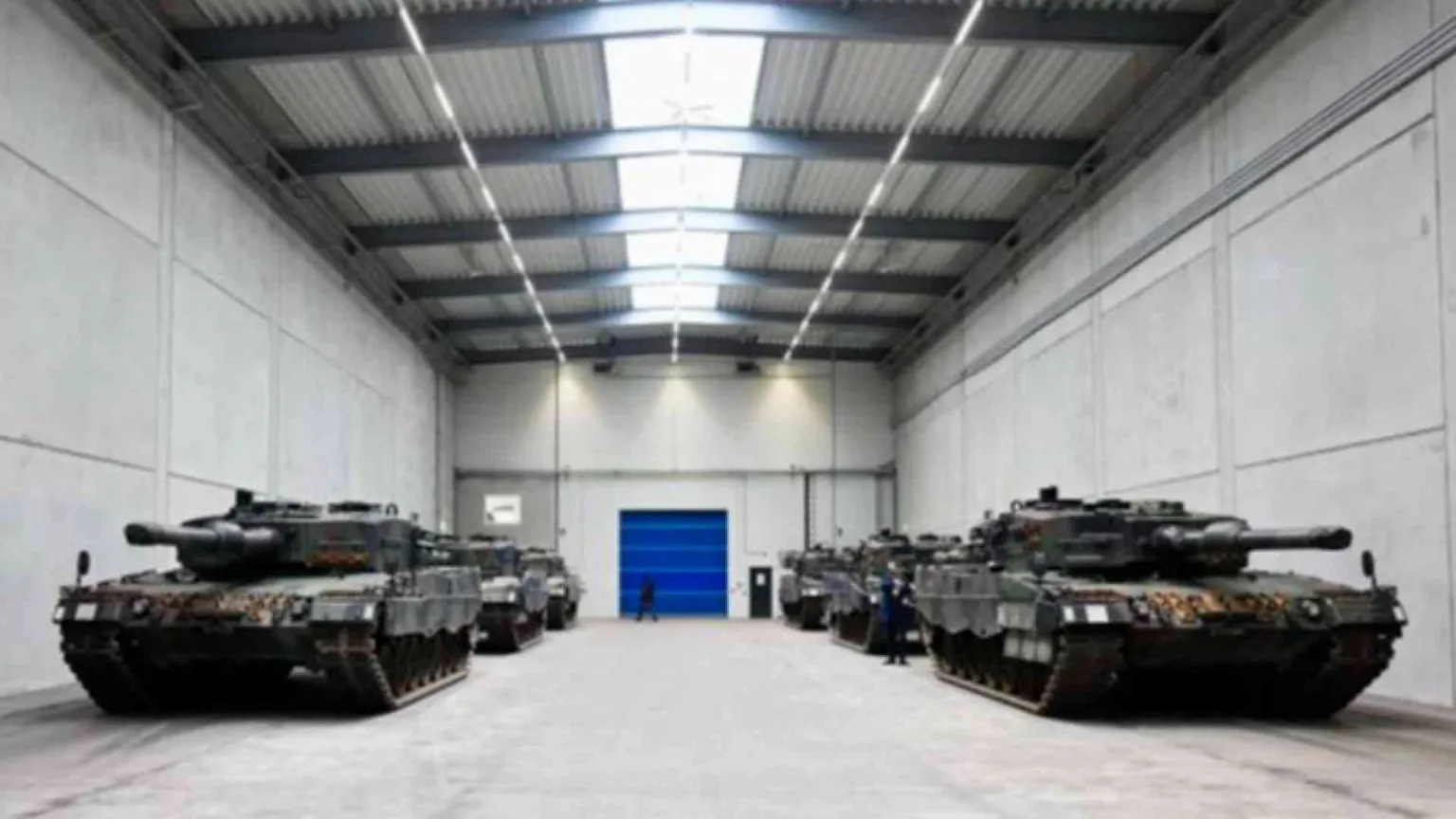 L’Italia sale sui carri armati e apre la borsa: ben 8 miliardi per i Leopard
