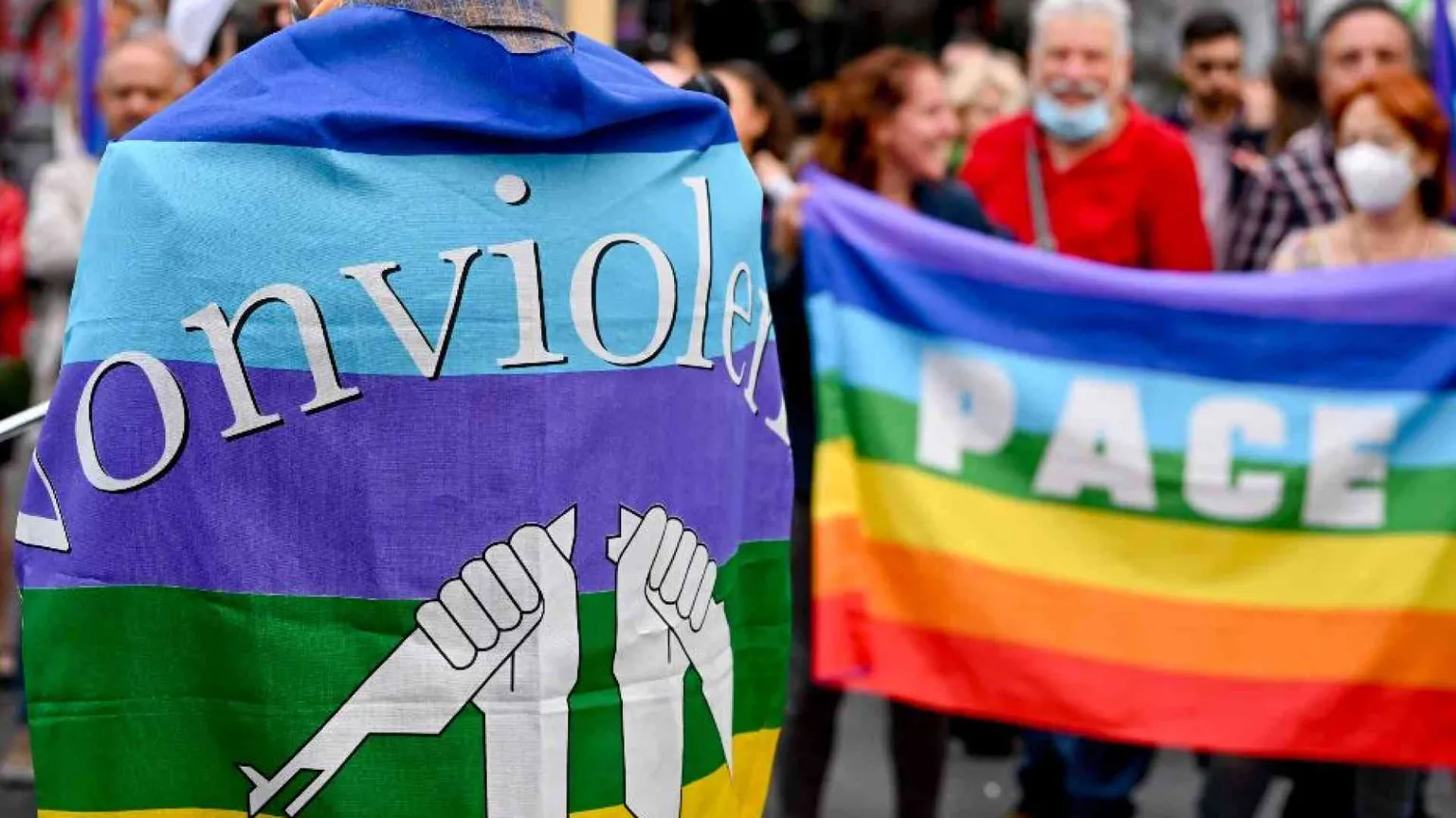 L’appello delle banche etiche: «La finanza smetta di investire sulle guerre»