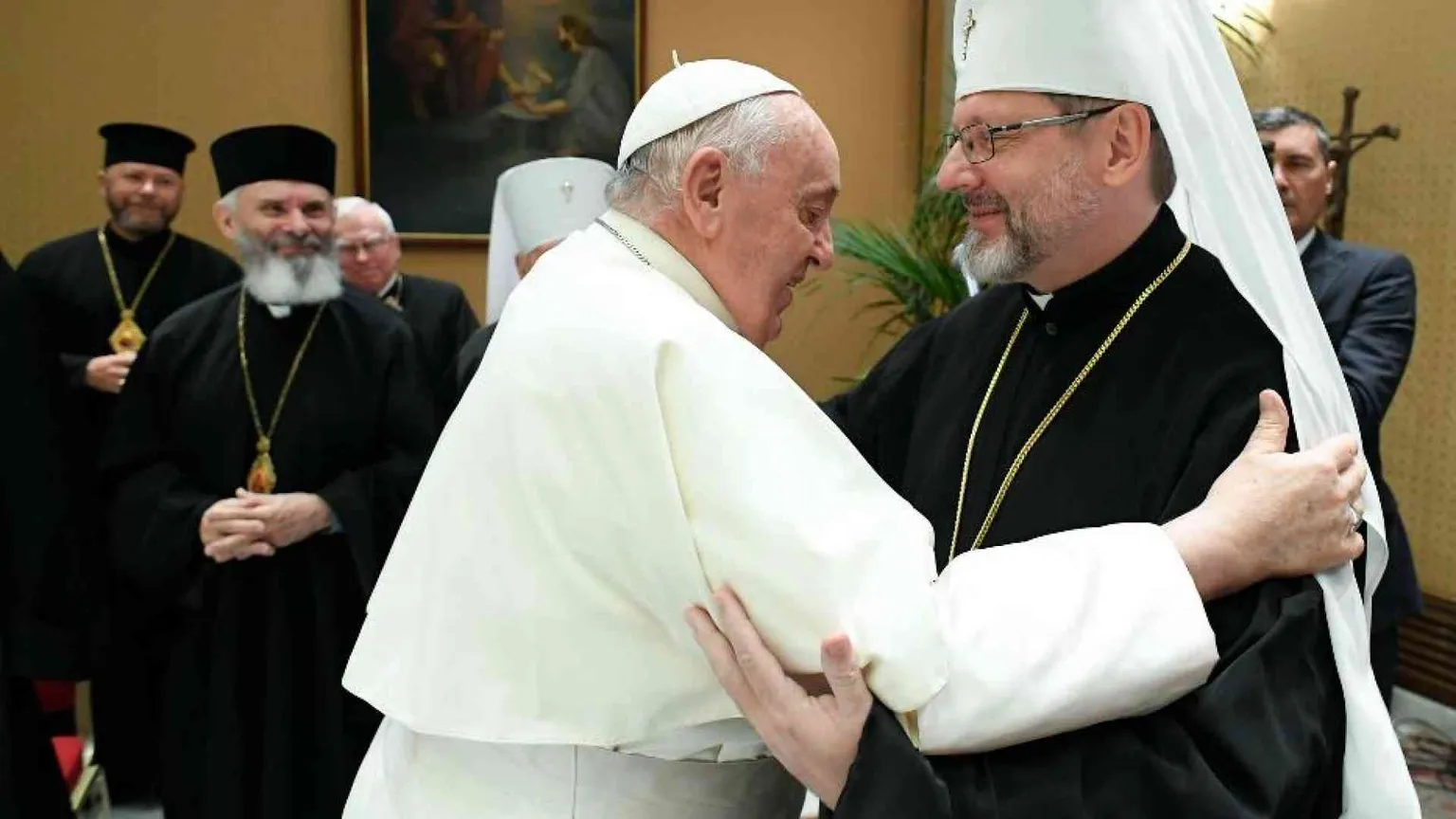 I vescovi: «Dal Papa una neutralità positiva che sostiene chi è vittima»
