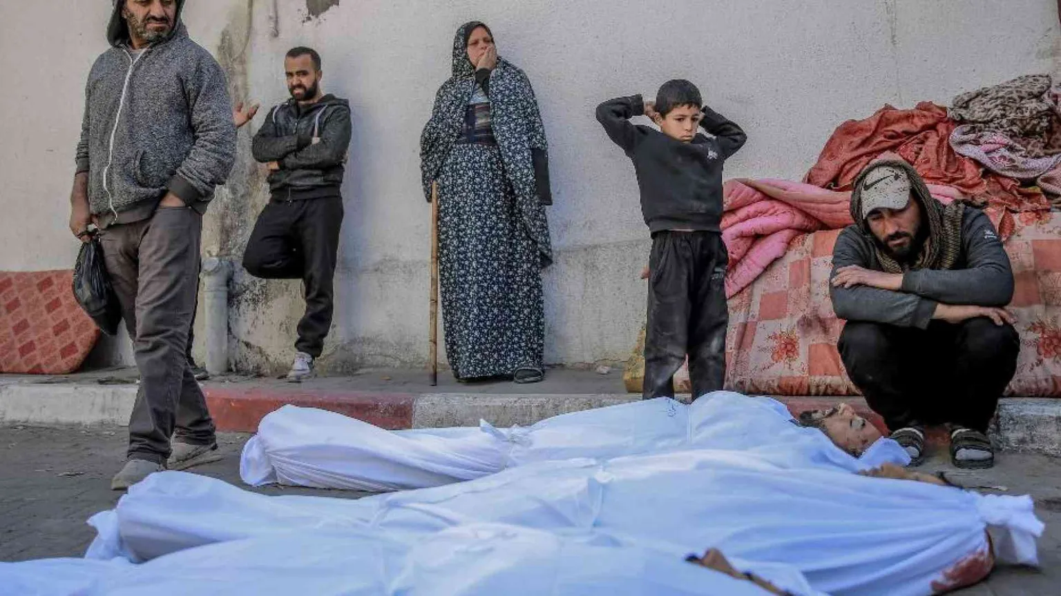 Superata la soglia dei 30mila morti. Il Pentagono accusa e poi «frena»