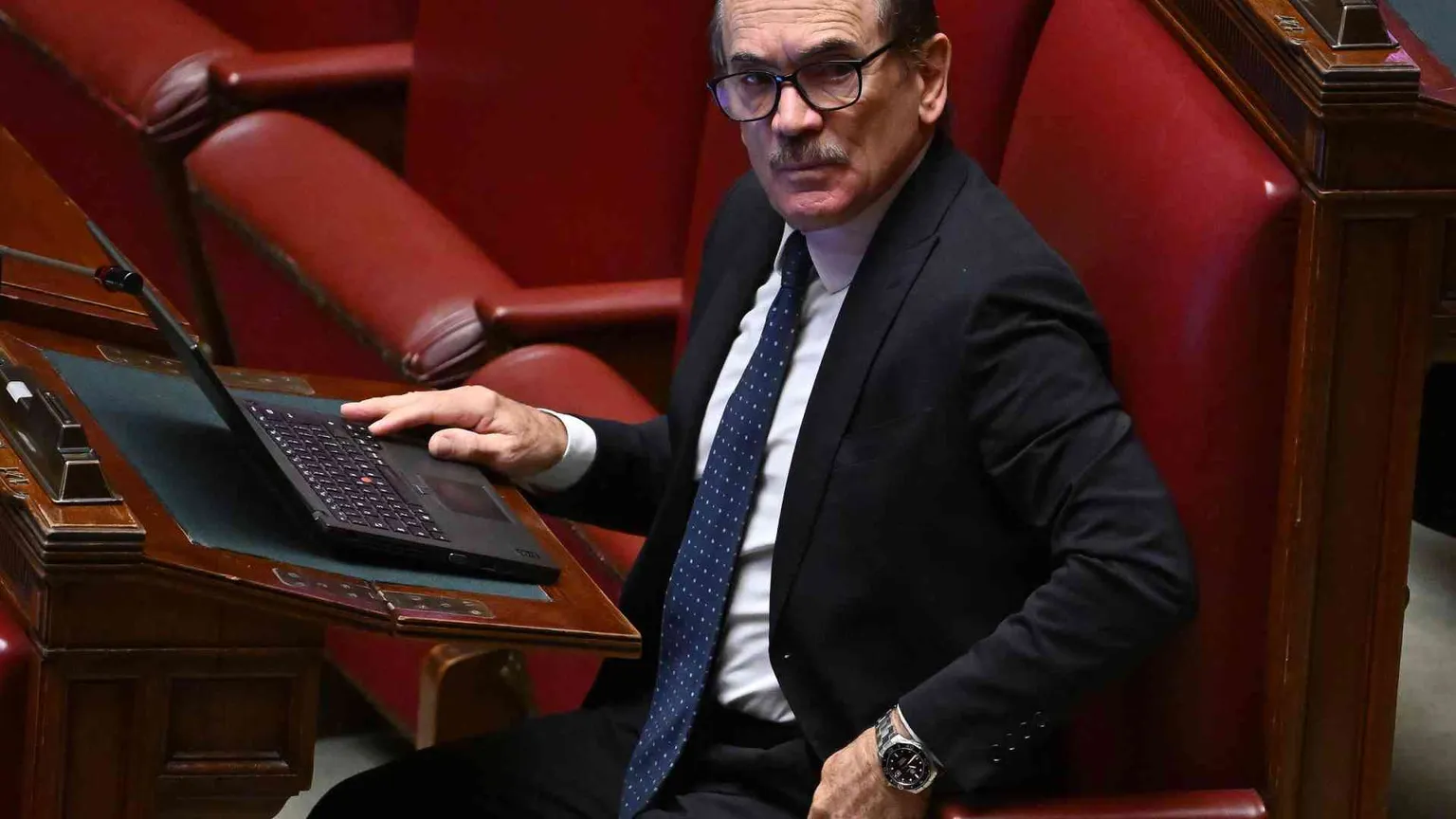 Meloni attacca sui dossier: «Fatti gravi, non c'entra la libertà di stampa»