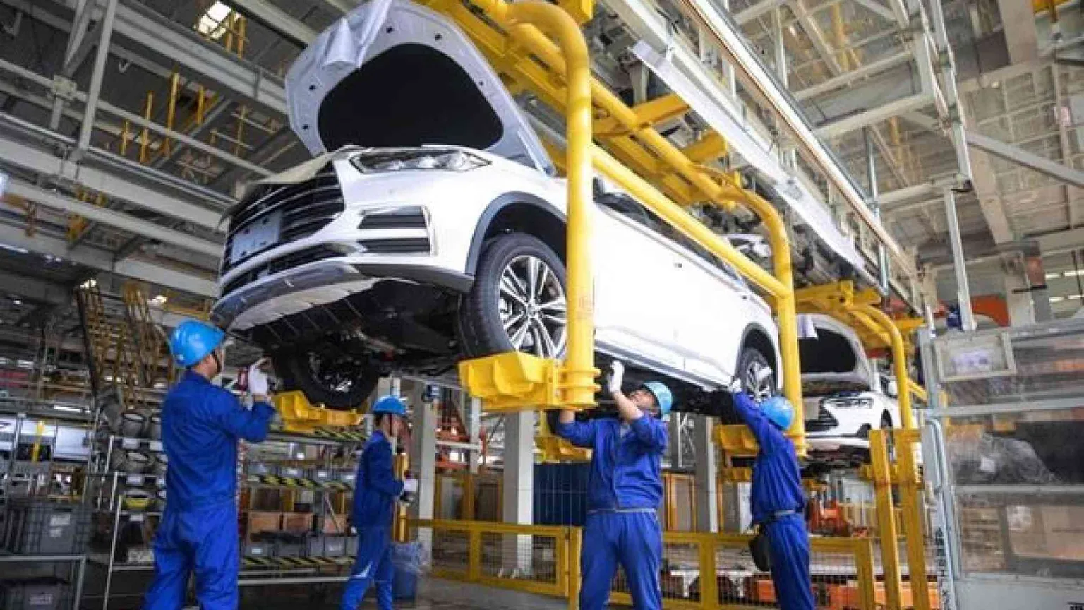 L'Europa è pronta a introdurre dazi sulle automobili cinesi