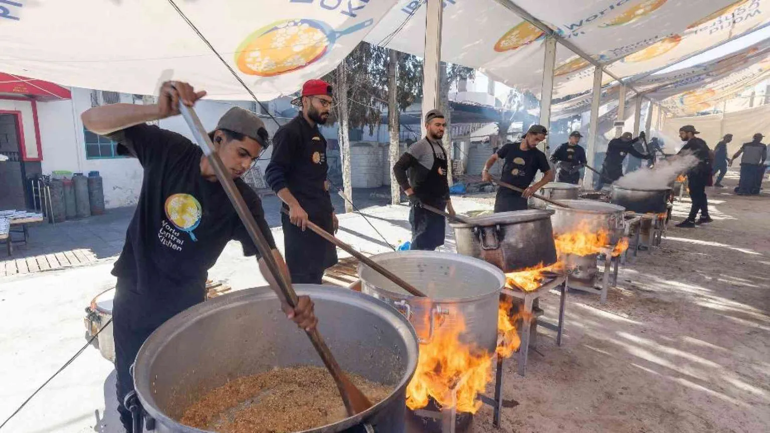 Wck, l'Ong dello chef stellato che combatte la fame con i pasti pronti