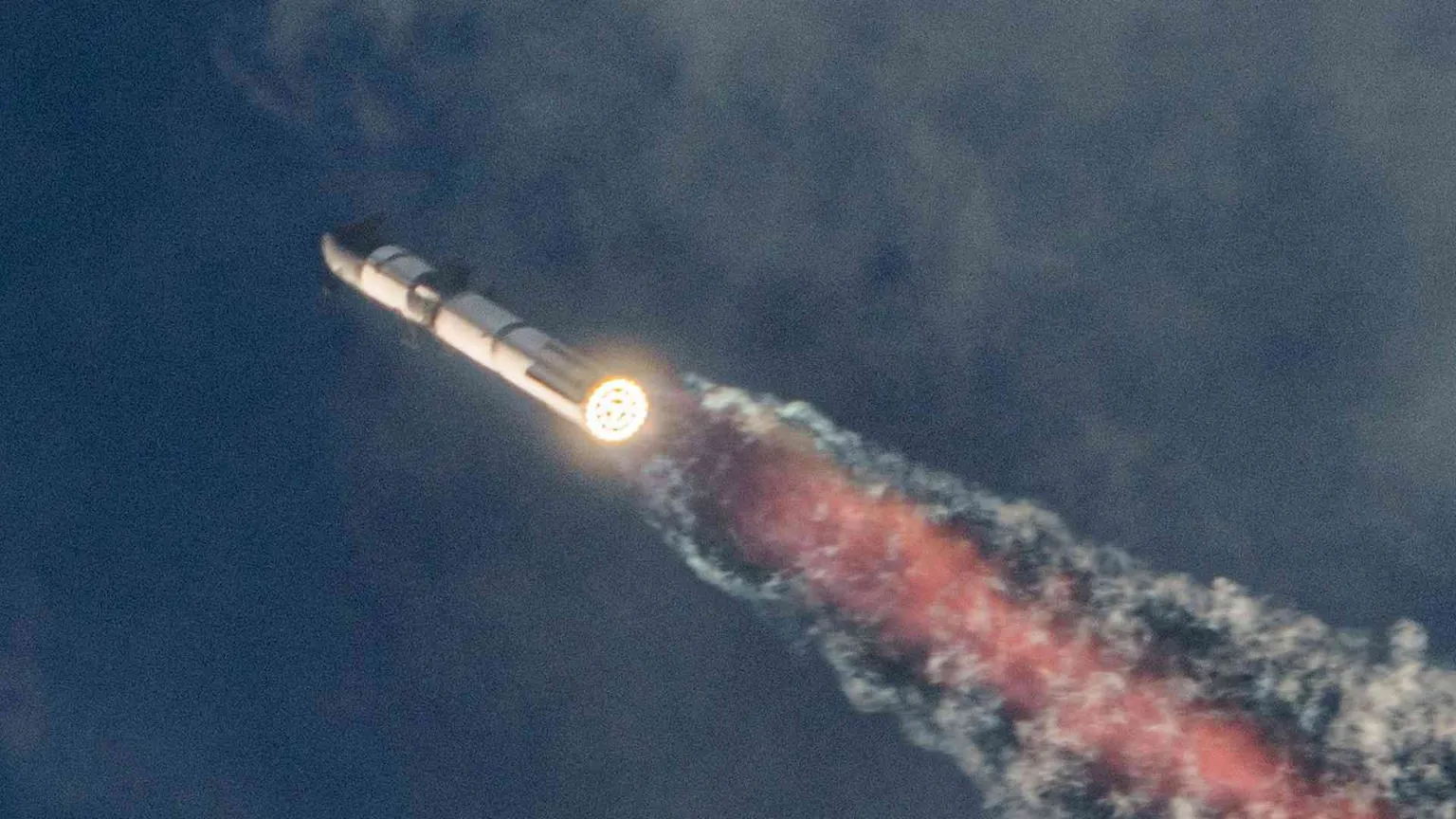 Starship scompare dai radar. Ma il volo di prova è un successo