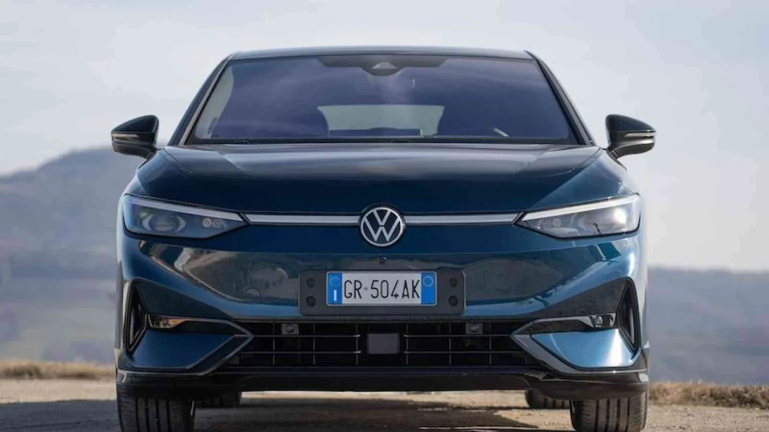 Volkswagen ID.7, la "berlinona" elettrica che va lontano