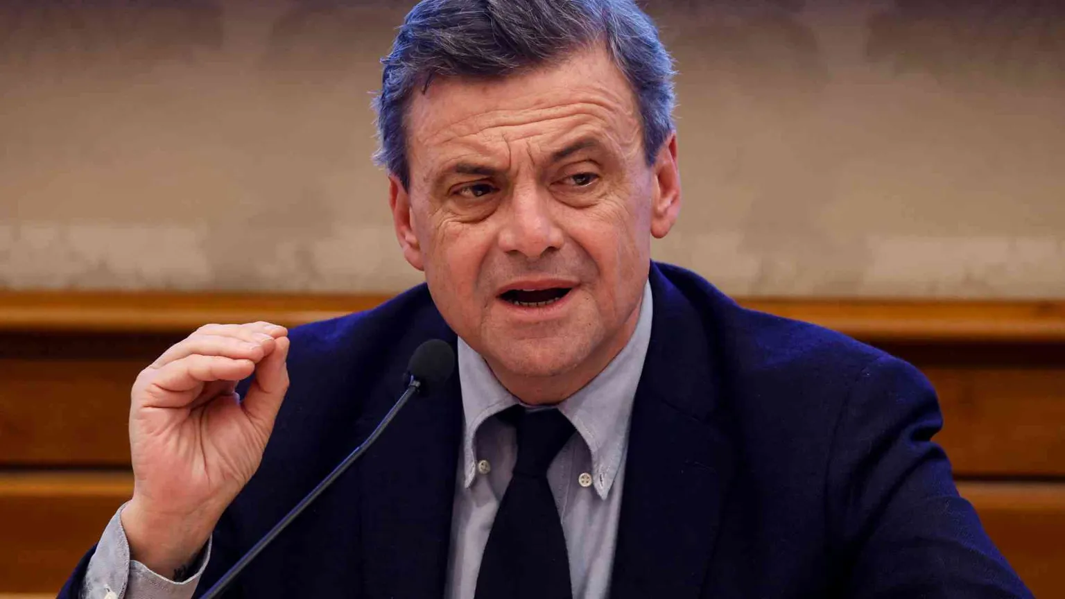 Basilicata, alta tensione Pd-M5s. E Calenda e Renzi scelgono il centrodestra