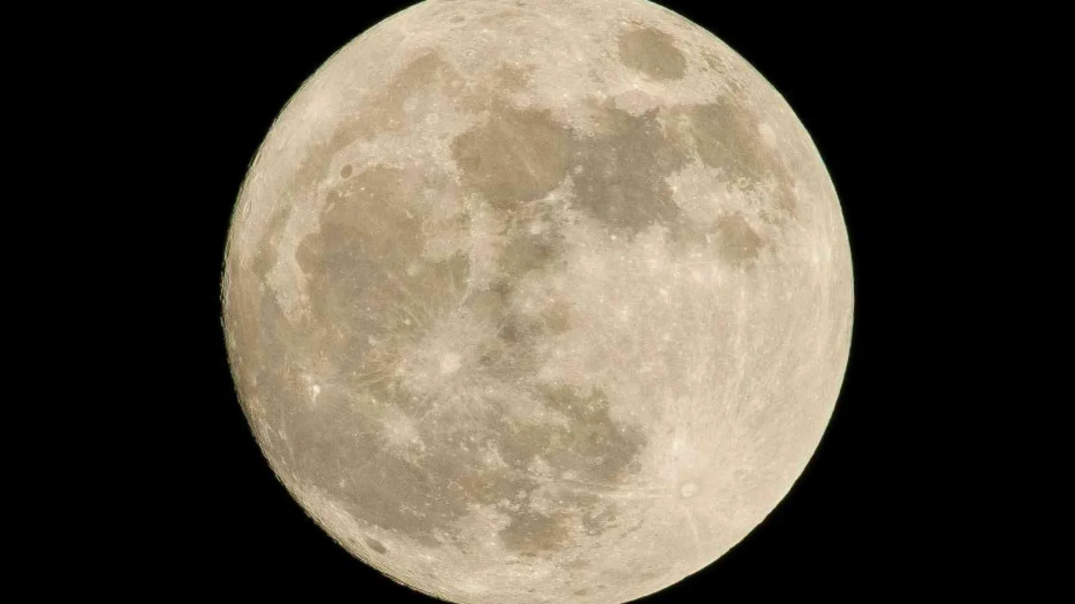 La prossima guerra mondiale scoppierà per conquistare la Luna?