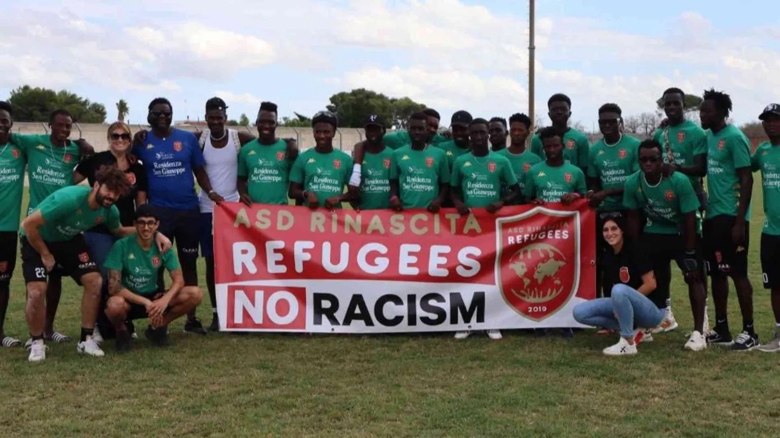 Dal barcone al campo, i gol della Rinascita
