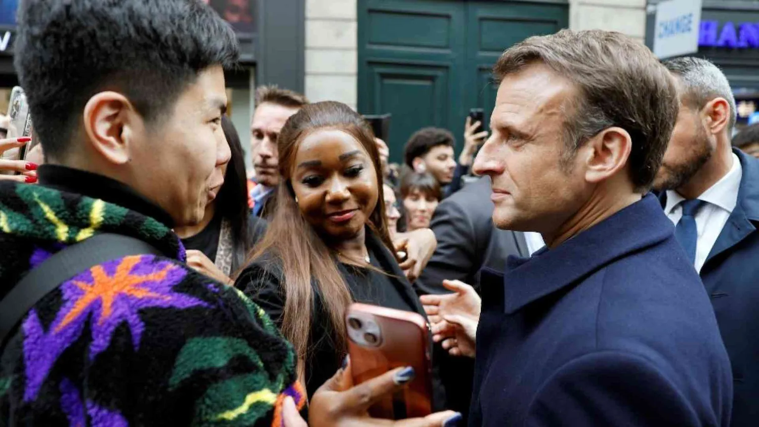 La Francia fa i conti ancora con il branco: picchiato a morte un 15enne
