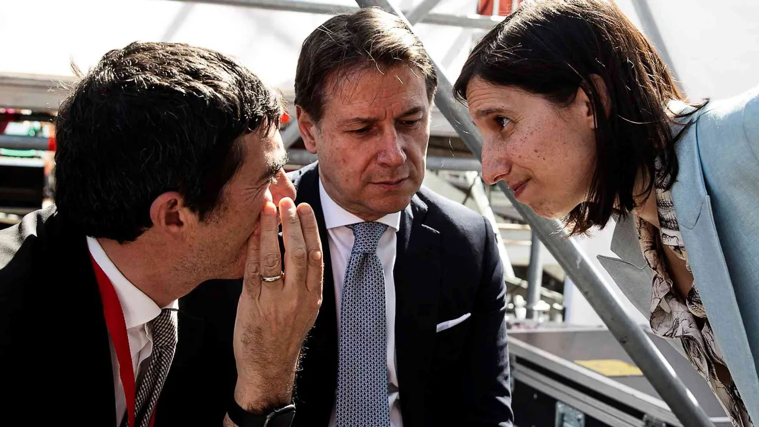 Dopo Bari ecco Torino, Schlein via al codice etico