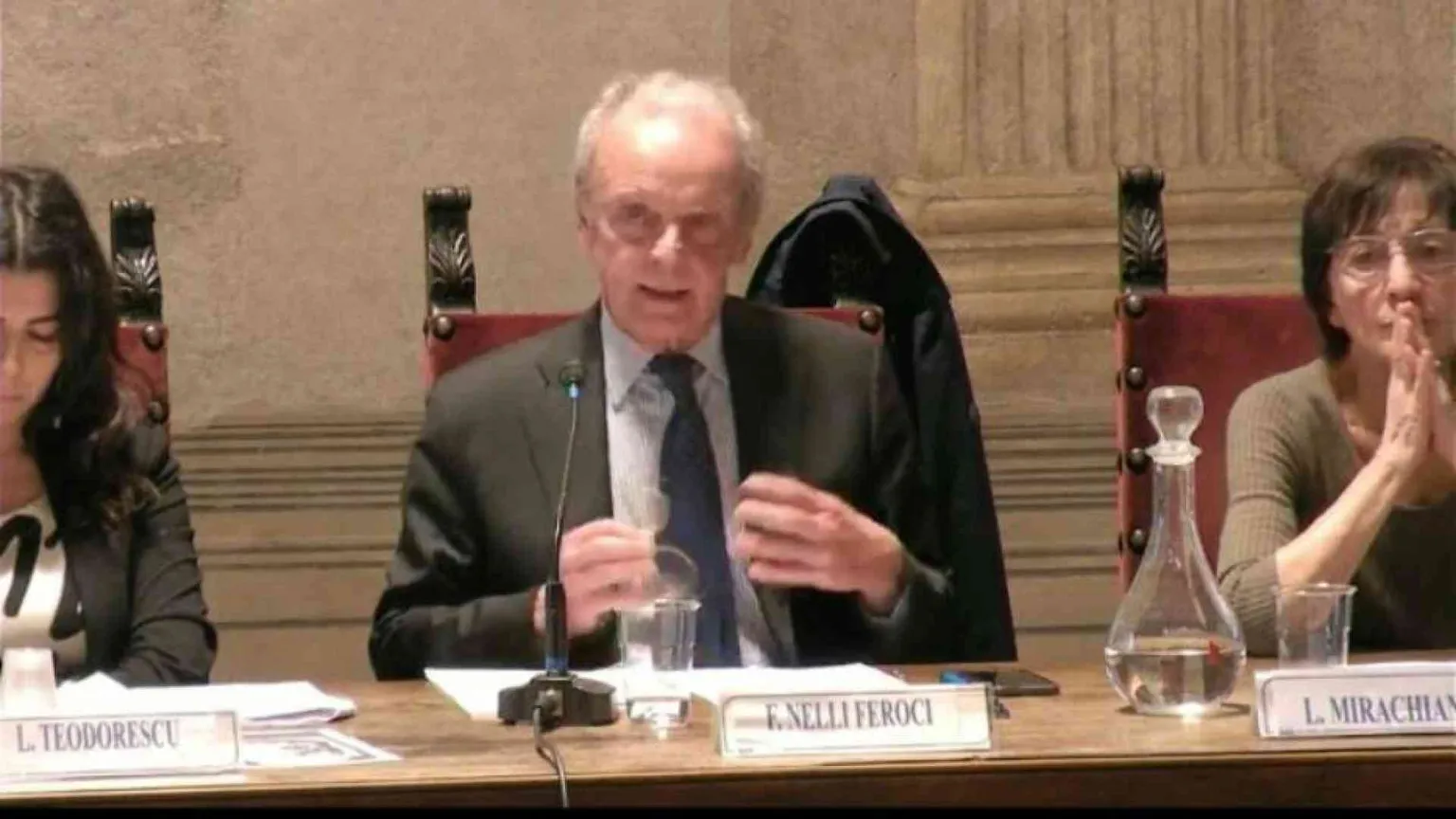 «Troppe guerre nel mondo, è l'ora della diplomazia»