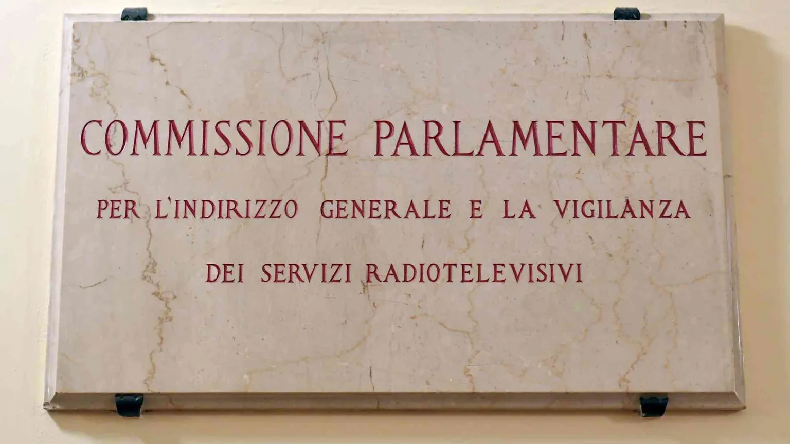 Via libera alla par condicio, insorge l'opposizione