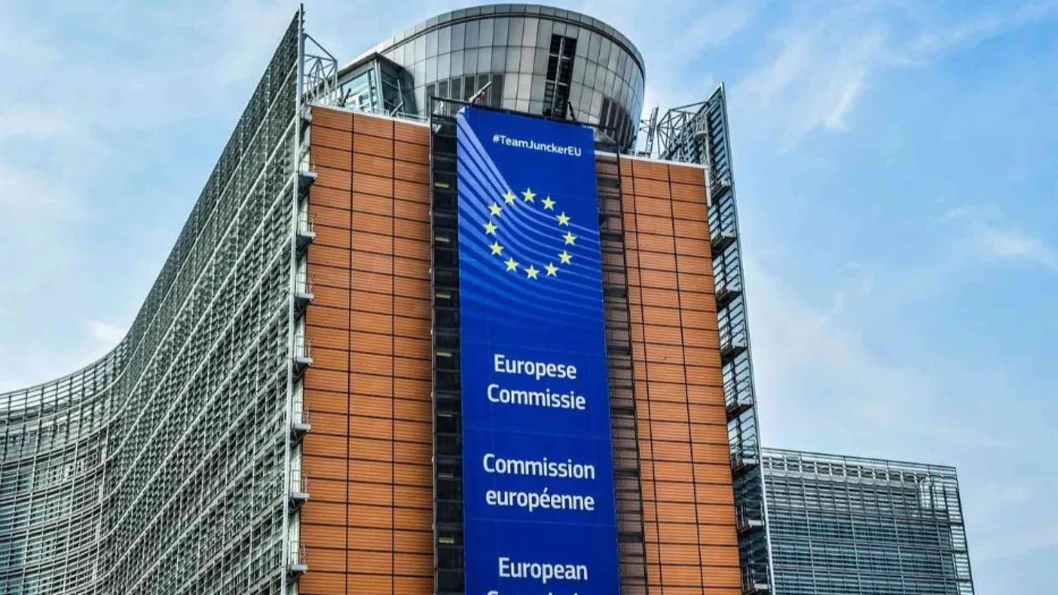 L'Ue richiama l'Italia sull'aborto: «Norma estranea al Pnrr»