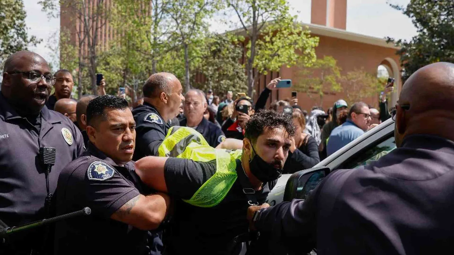 Guerra in Medio Oriente, la protesta mite degli universitari Usa