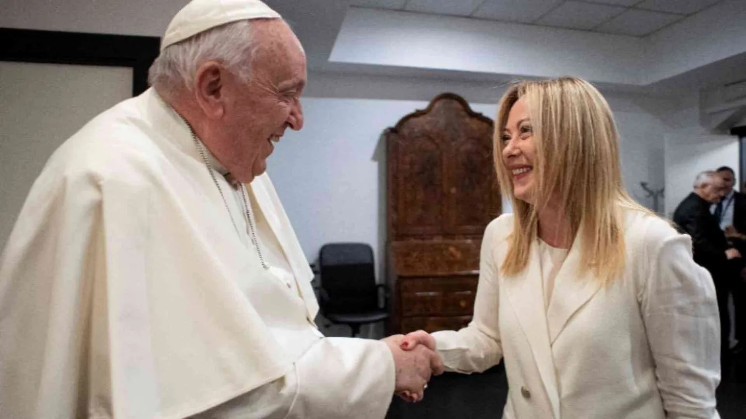 Il Papa andrà al G7: Francesco interverrà sull'intelligenza artificiale