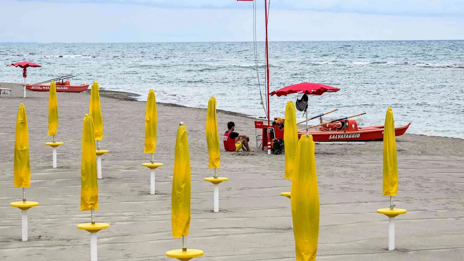 Il Consiglio di Stato riapre le spiagge: stop proroghe, via subito alle gare