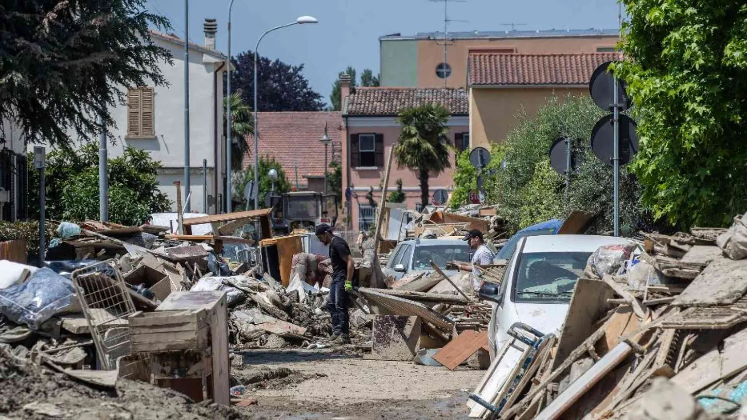 Viaggio in Romagna un anno dopo: «Attenti, le frane si moltiplicano»