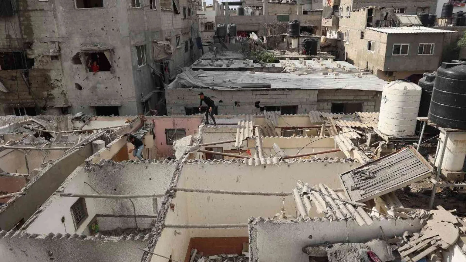 Israele controlla il valico di Rafah dal lato palestinese. Ma sarà lunga