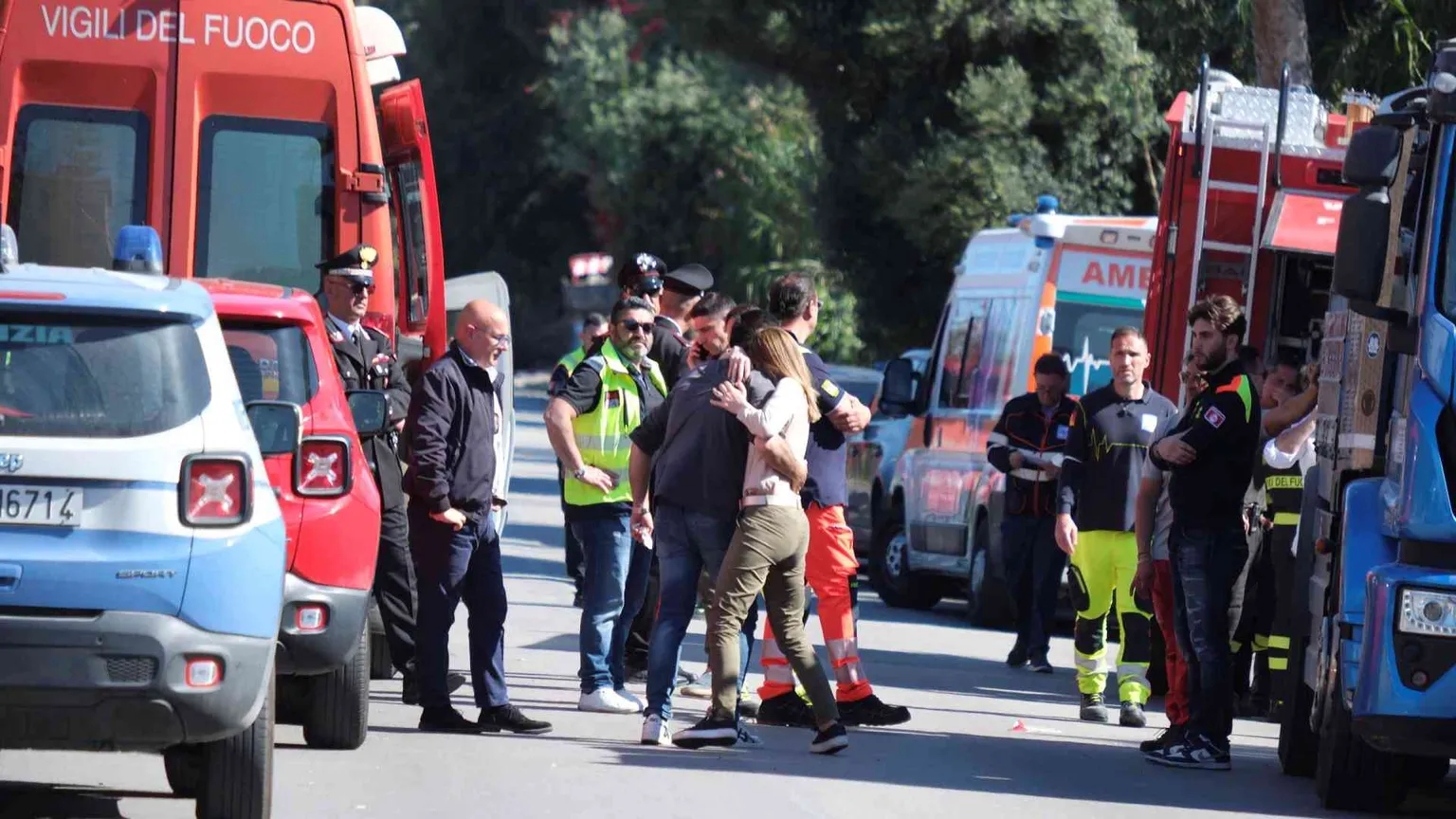 Tragedia dei 5 operai, l'arcivescovo di Palermo: «Sconfitta sociale»