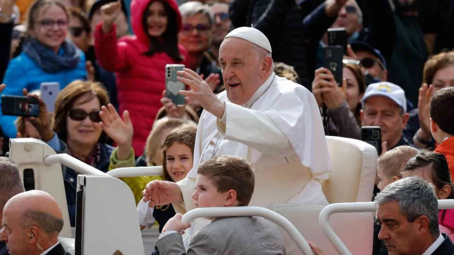 Il Papa insiste: la pace è possibile