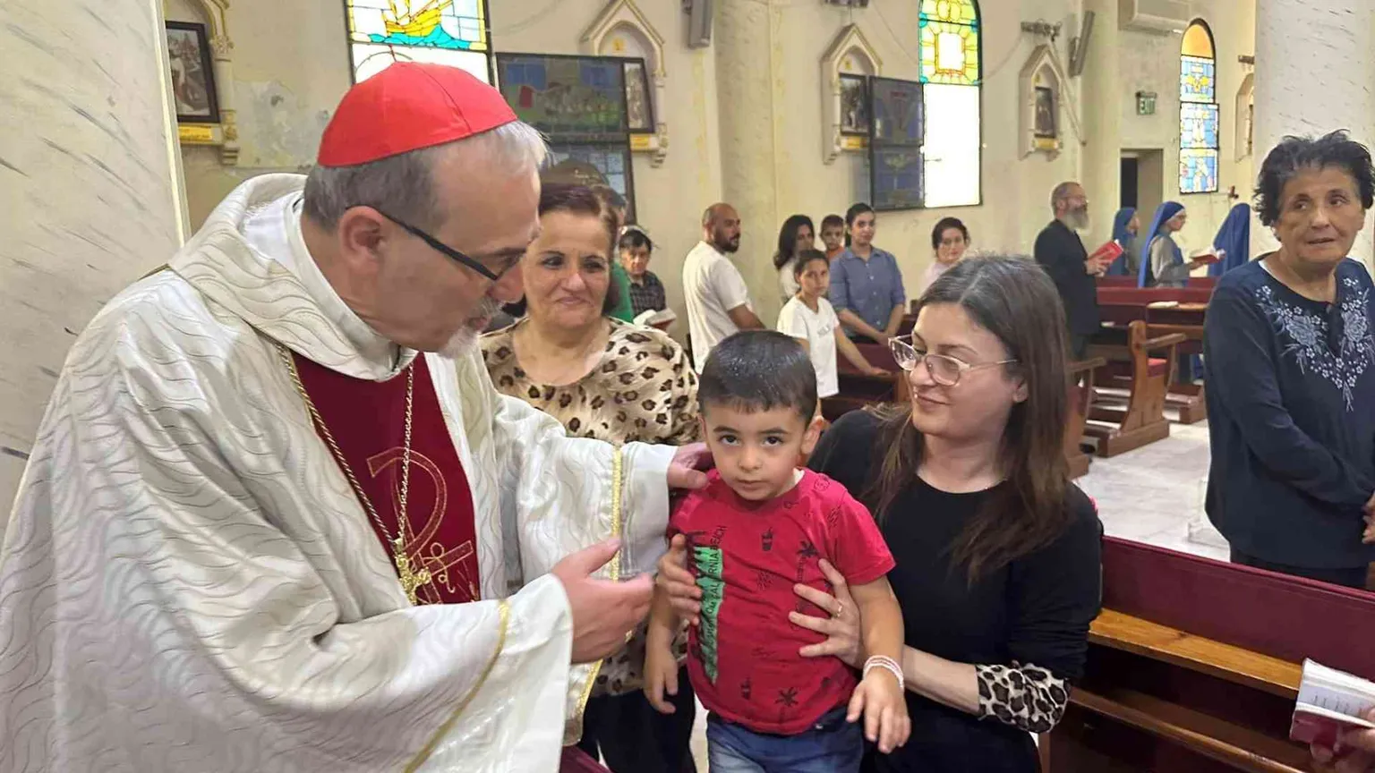 Il cardinale Pizzaballa a Pentecoste nella parrocchia della Sacra Famiglia
