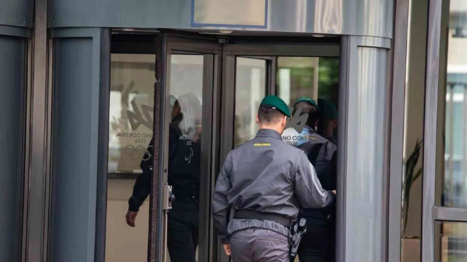 Milano-Cortina, tre indagati per corruzione